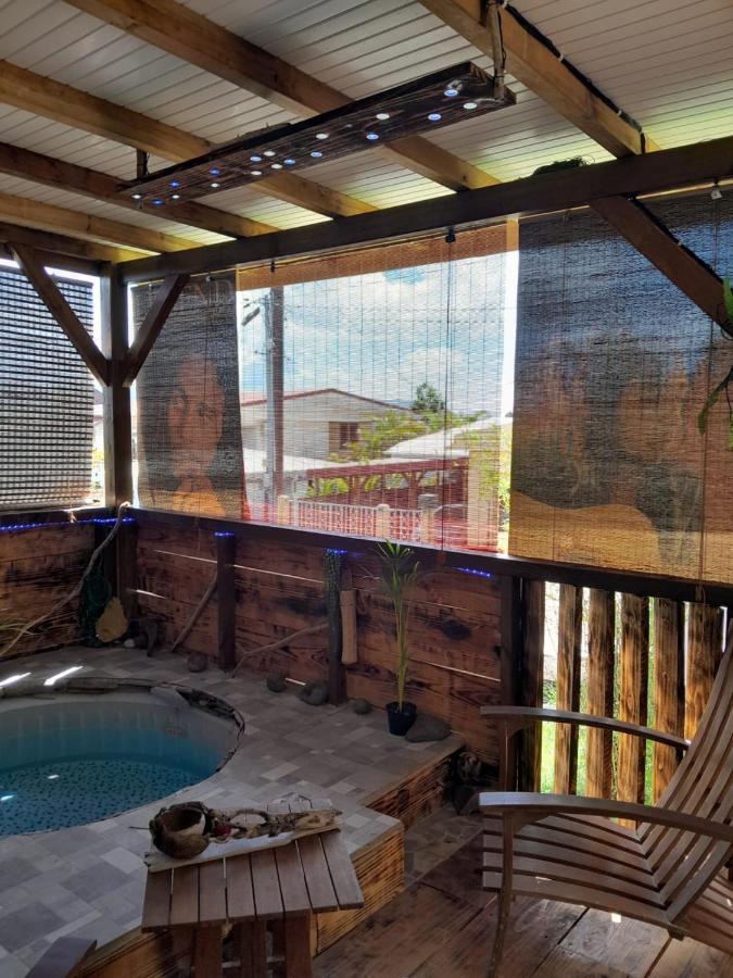 Kami Lodge F3 Jacuzzi Riviere-Salee المظهر الخارجي الصورة